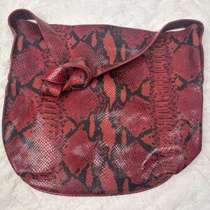 Authentic Snake Skin UNISA Hand bag, BEAUTIFUL, SO UNIQUE